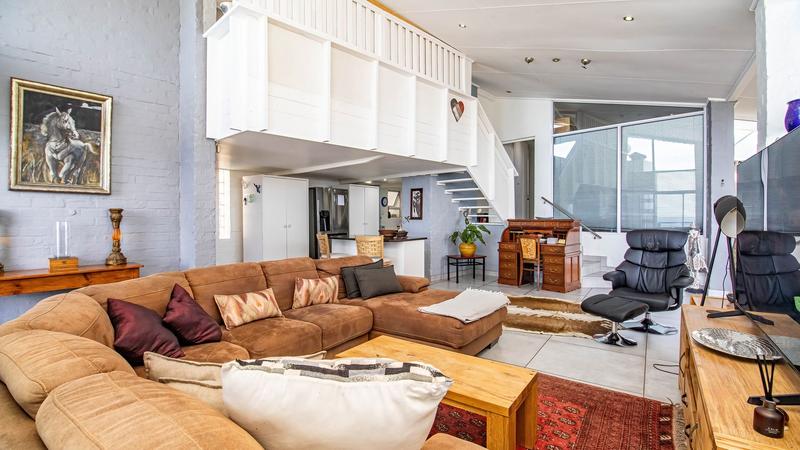 4 Bedroom Property for Sale in Santos Bay Western Cape